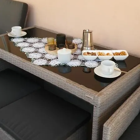 Διαμέρισμα Oasis Πούλα